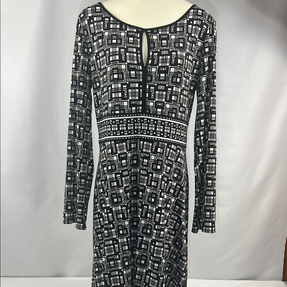 NWT Max Studio Abstract Black & White Keyhole Neck Geometric Dress Size L‎